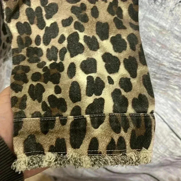 Leopard Print Jean Jacket - Picture 5 of 11